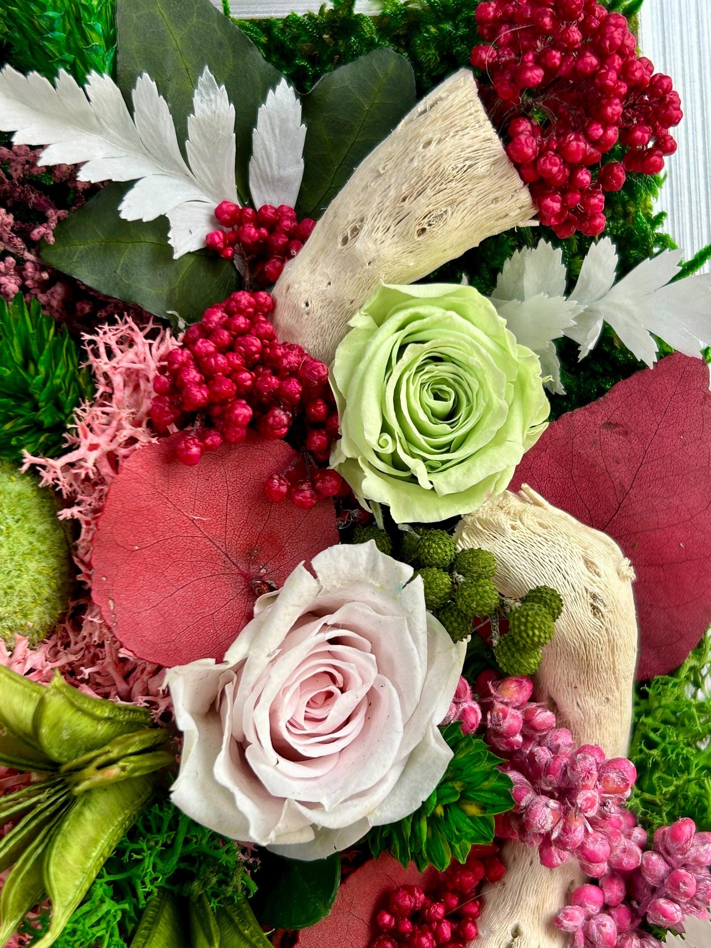 Cadre floral stabilisé “Aveline”