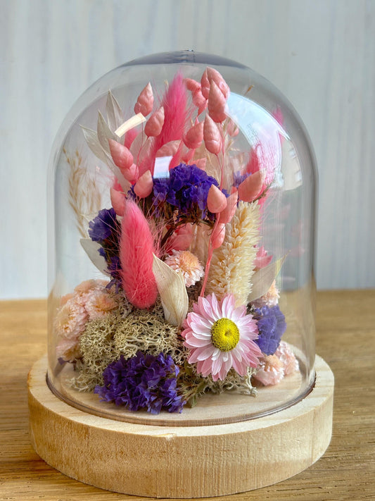 Cloche de fleurs séchées “Flamant rose”