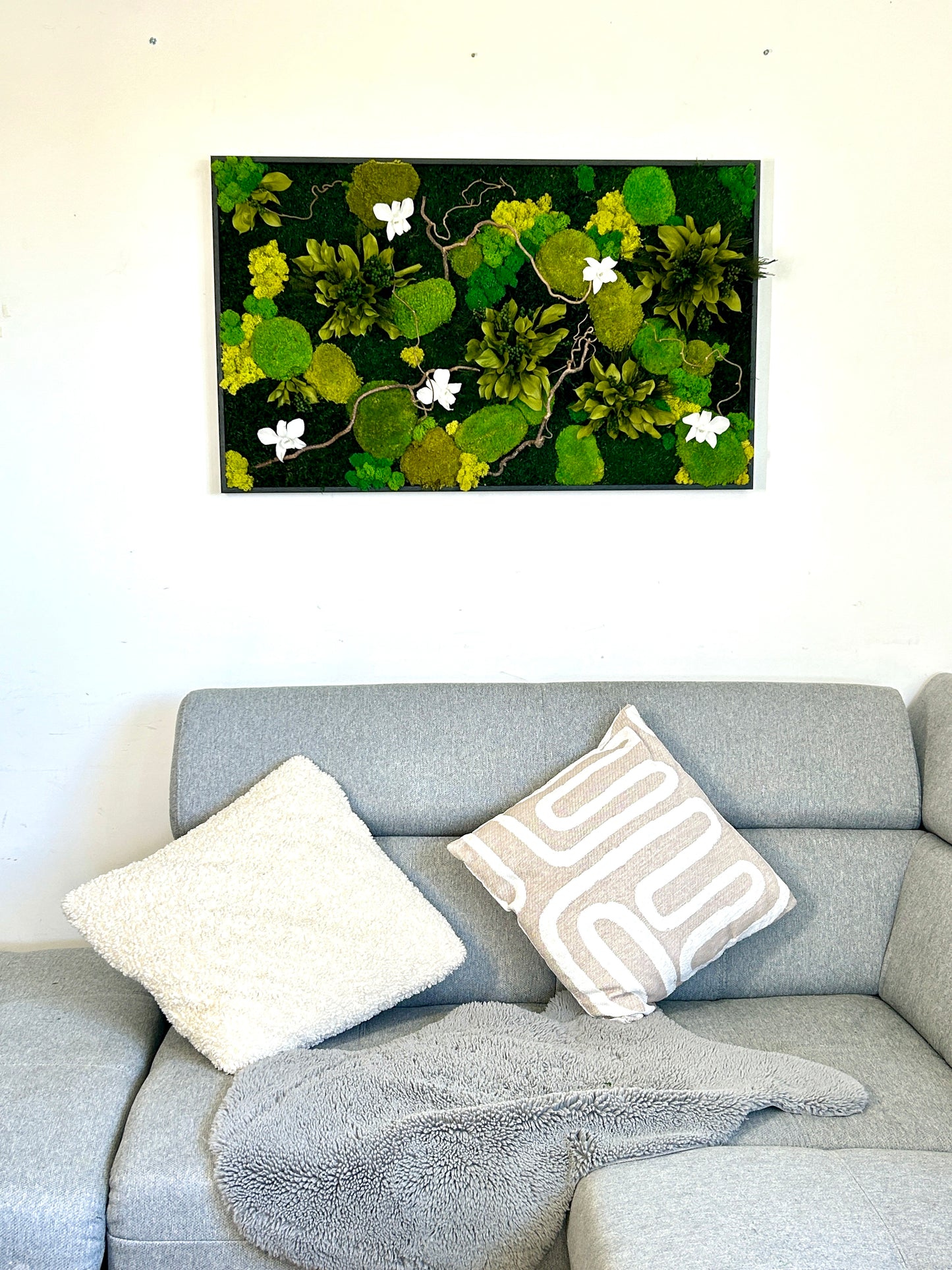 Panneau végétal stabilisé «Eden» avec orchidées blanches