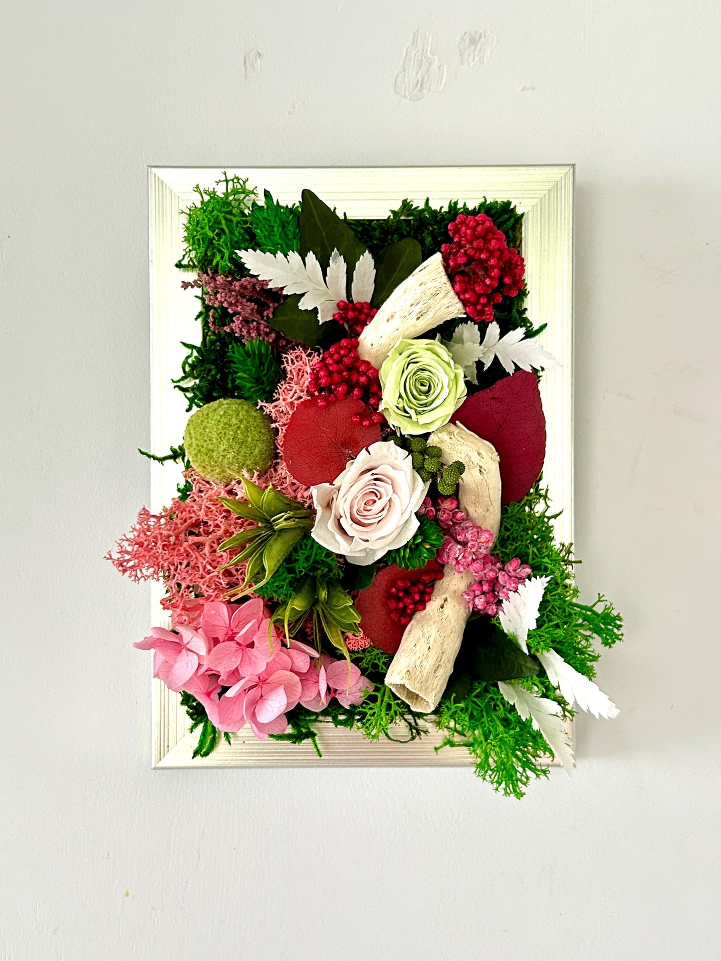Cadre floral stabilisé “Aveline”