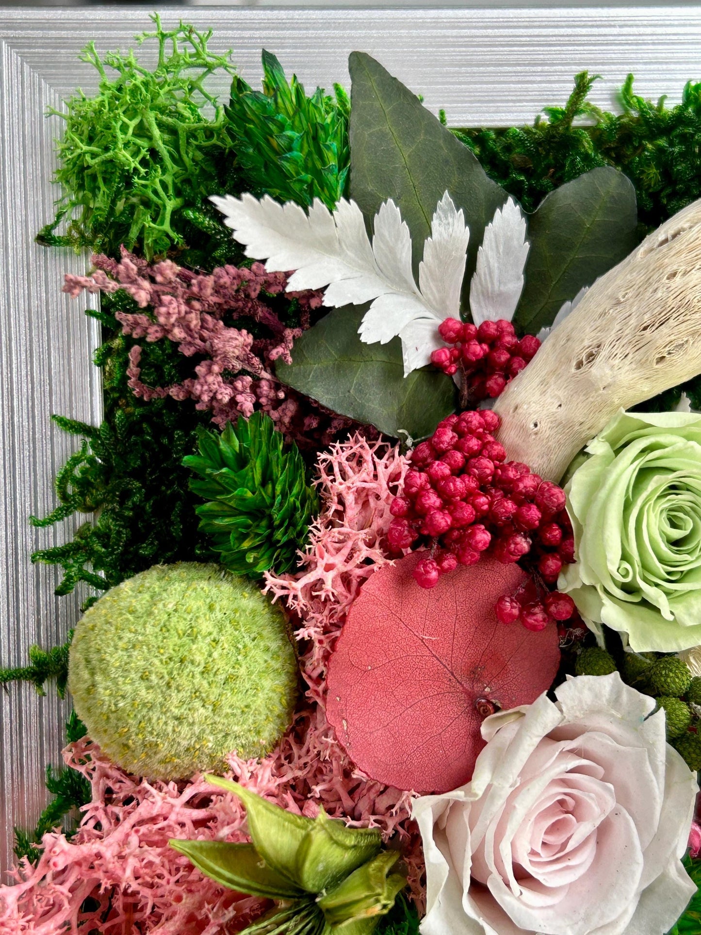 Cadre floral stabilisé “Aveline”