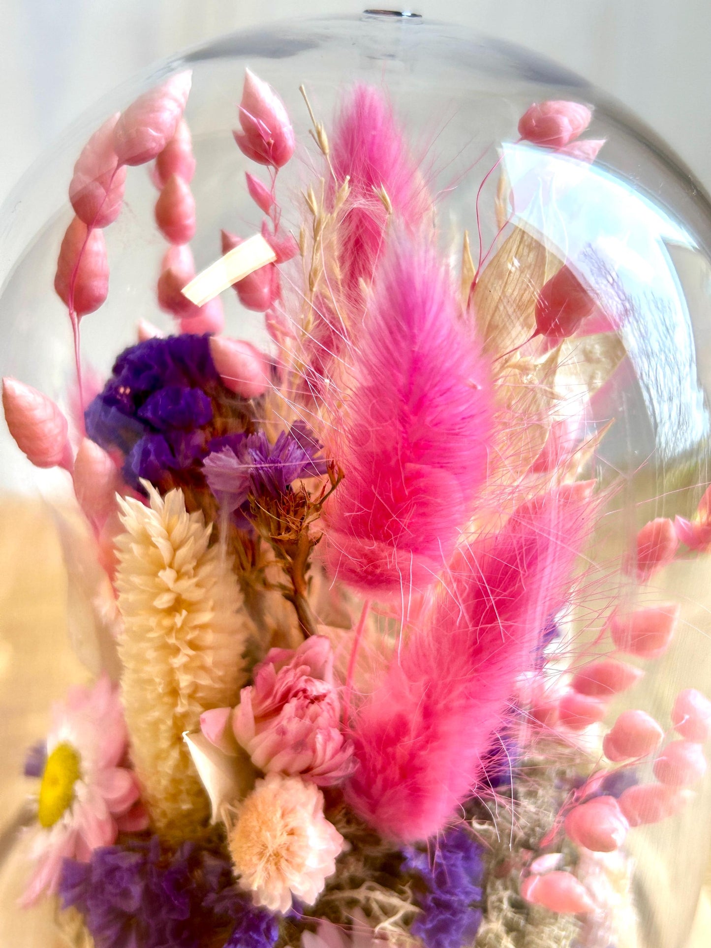 Cloche de fleurs séchées “Flamant rose”